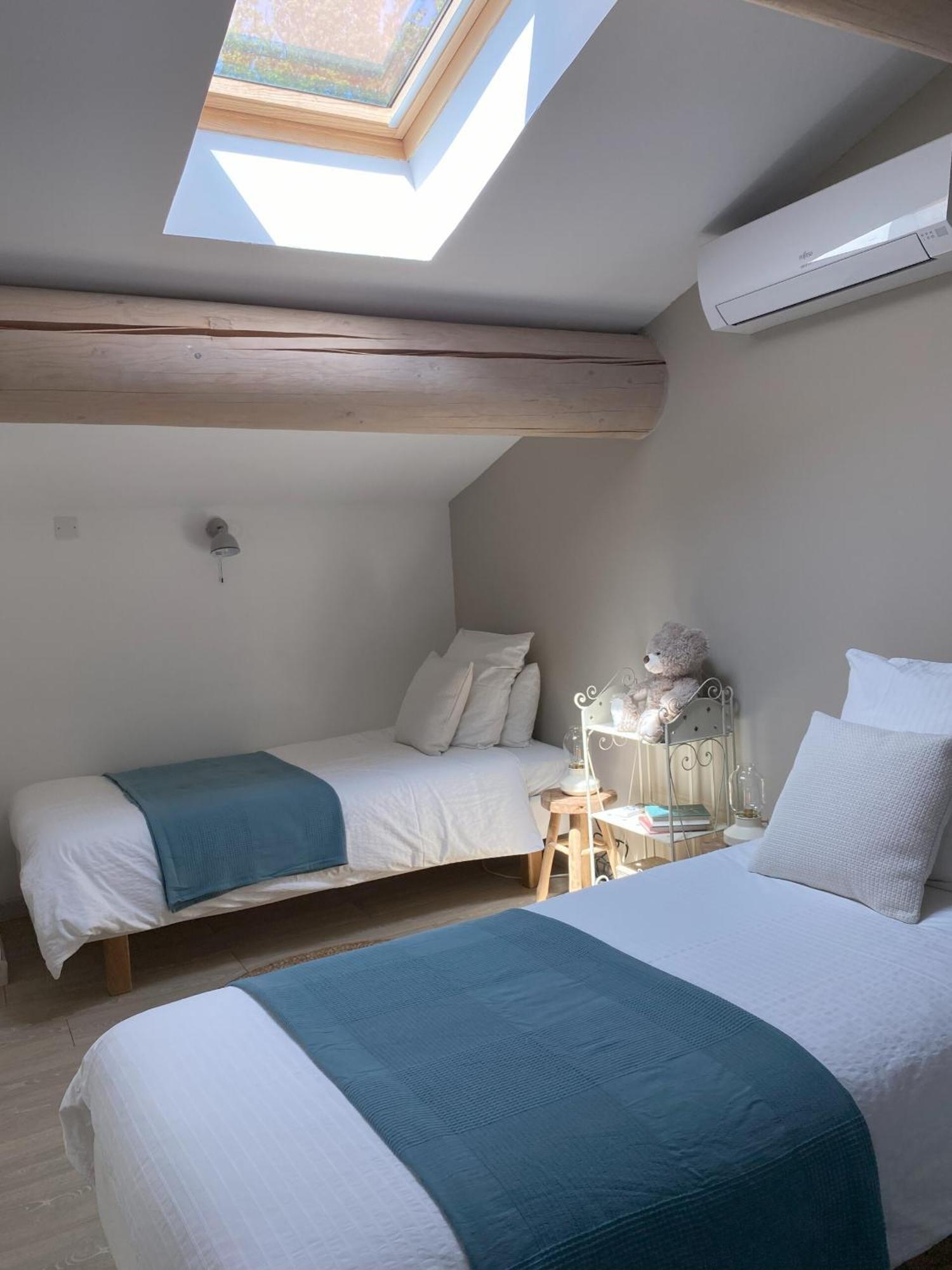 Le Jardin De Lau Villa Aubignan Room photo