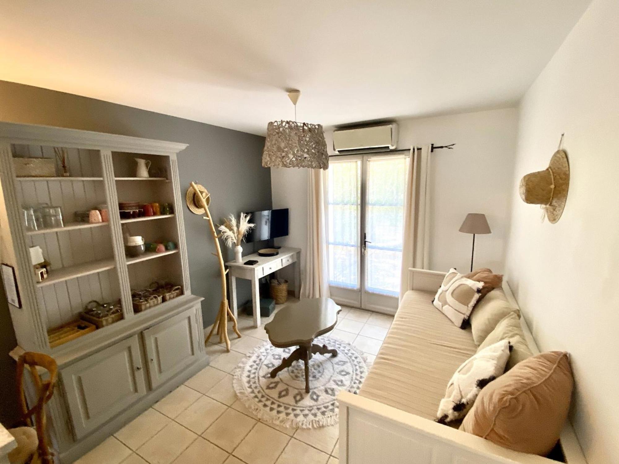 Le Jardin De Lau Villa Aubignan Room photo