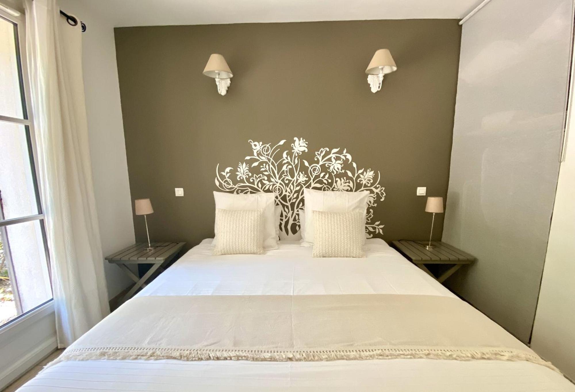 Le Jardin De Lau Villa Aubignan Room photo